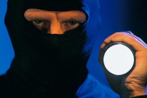 Discover five things a burglar doesn't want you to know.